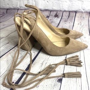 GUESS Brita ankle tie pump Size 8